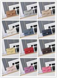 Picture of Chanel Handbags _SKUfw240126183fw